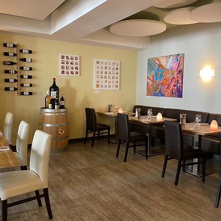 Hotel Restaurant La Boule D'Or バルブジュー エクステリア 写真