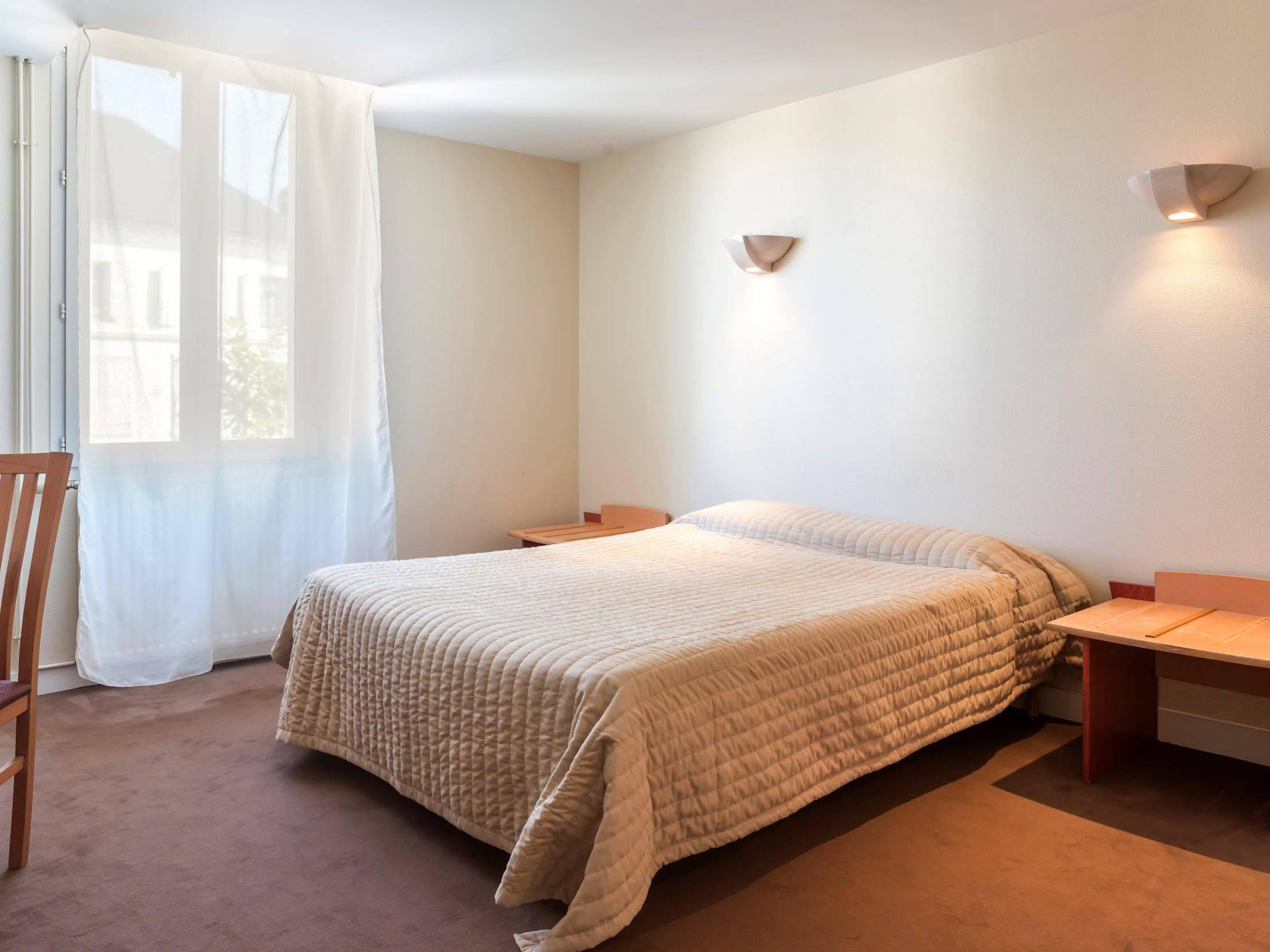 Hotel Restaurant La Boule D'Or バルブジュー エクステリア 写真