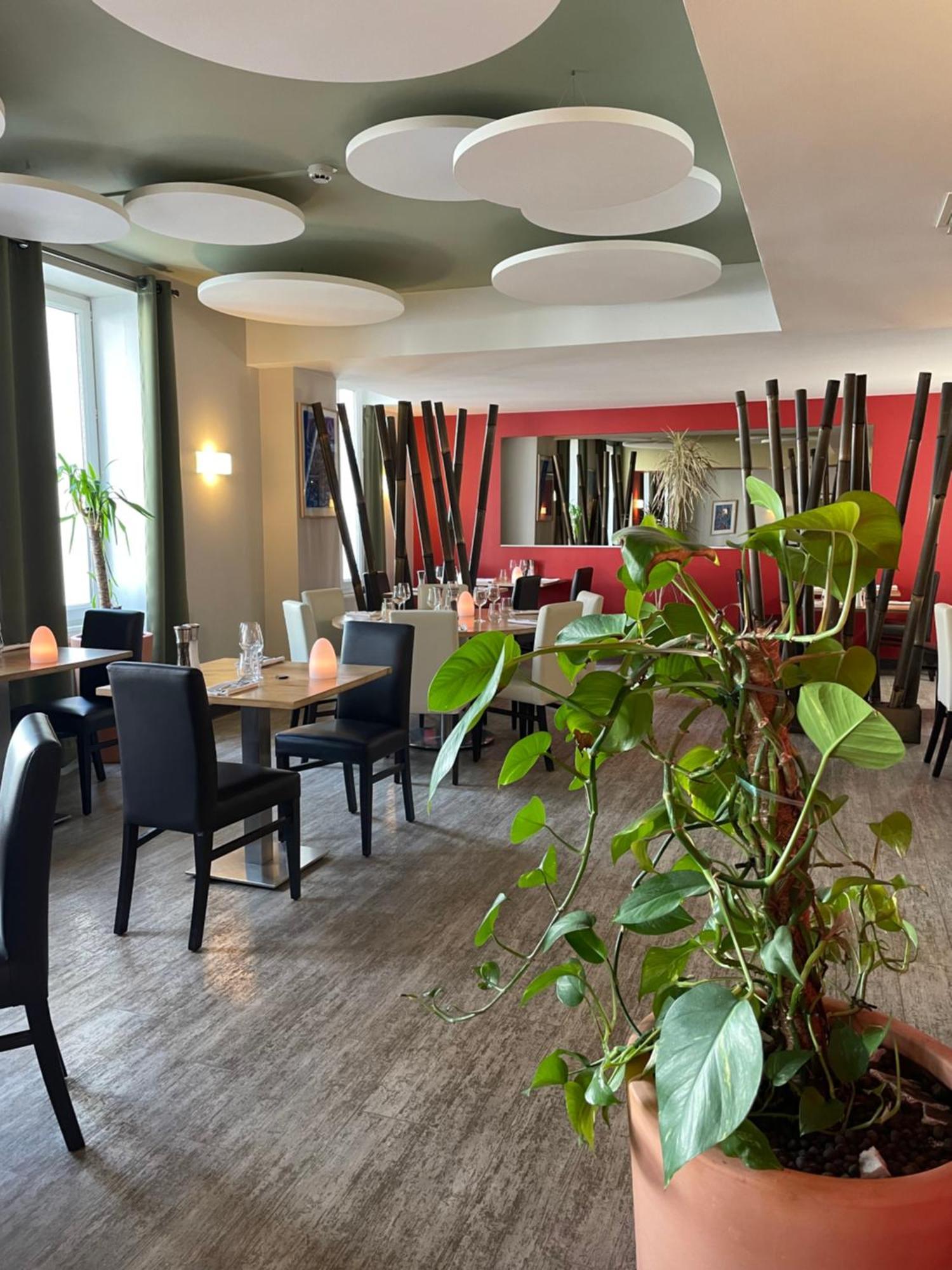 Hotel Restaurant La Boule D'Or バルブジュー エクステリア 写真