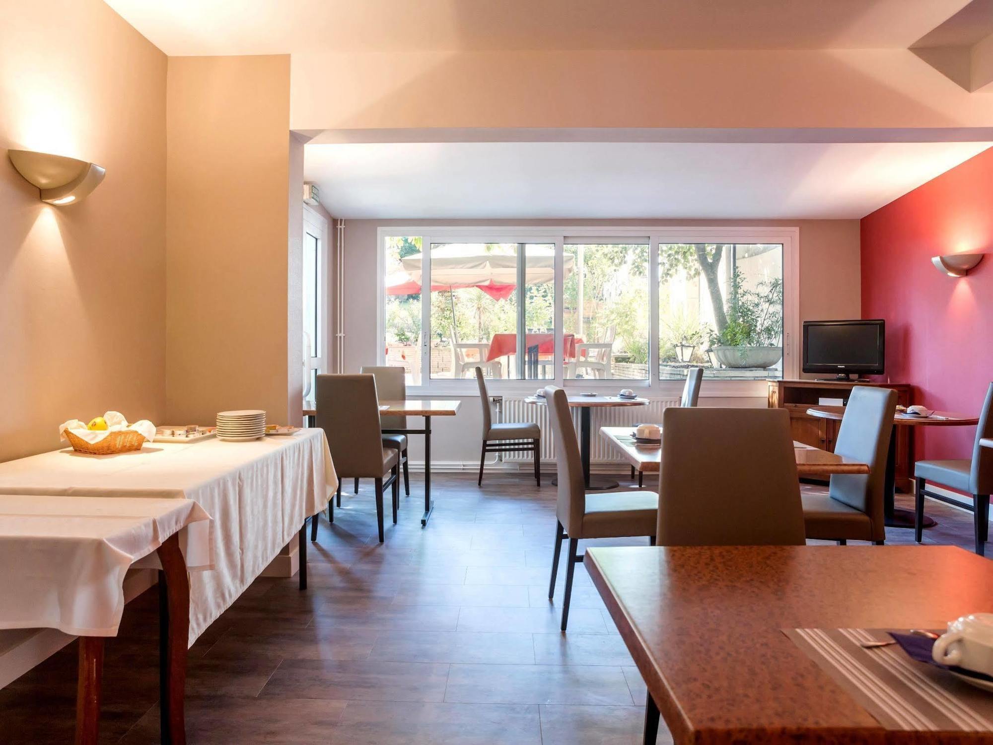 Hotel Restaurant La Boule D'Or バルブジュー エクステリア 写真