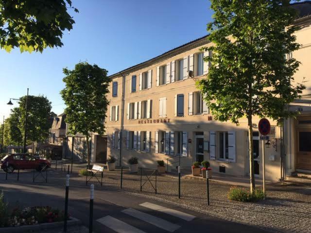 Hotel Restaurant La Boule D'Or バルブジュー エクステリア 写真